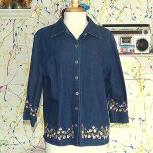 3 for $50💚Bechamel Vintage Denim Top with Floral Embroidery and Silver Buttons